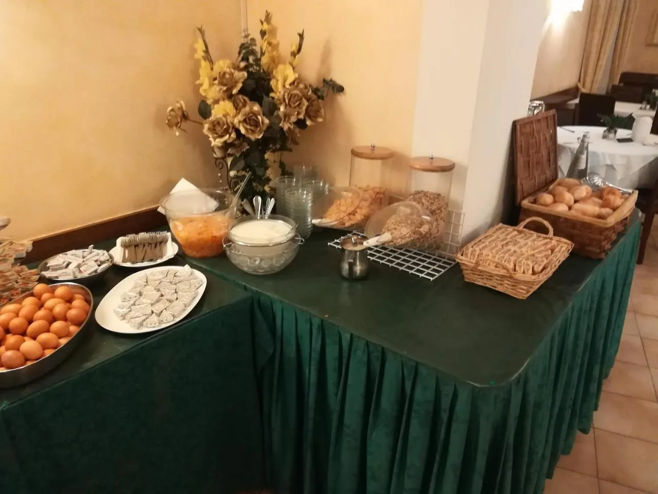 Hotel Massimo d'Azeglio Montecatini-Terme 3*,  Italia